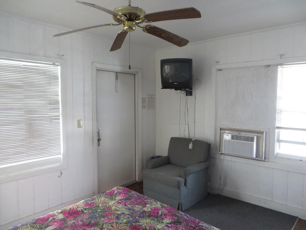 Royal Palms Motel Stuart Room photo